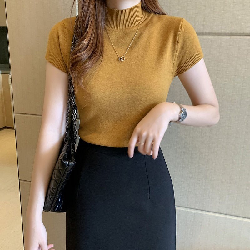 Camisa Feminina Social Manga Curta E Gola Alta - Loja Vennanci